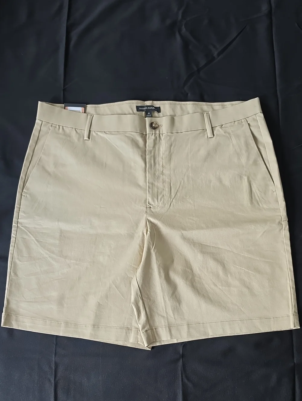 Banana Republic Men's Khaki Flat-Front Shorts